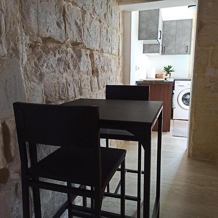 Beautiful 1-Bed Apartment In Hal Qormi エクステリア 写真