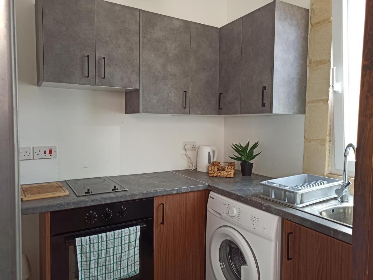Beautiful 1-Bed Apartment In Hal Qormi エクステリア 写真