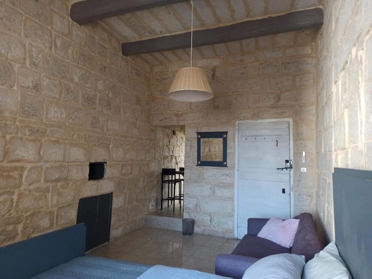 Beautiful 1-Bed Apartment In Hal Qormi エクステリア 写真